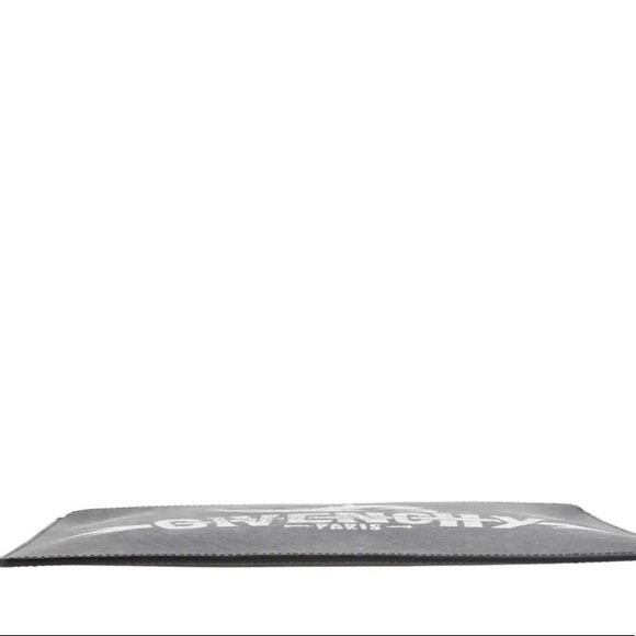 Givenchy pouch - Picture 3 of 9